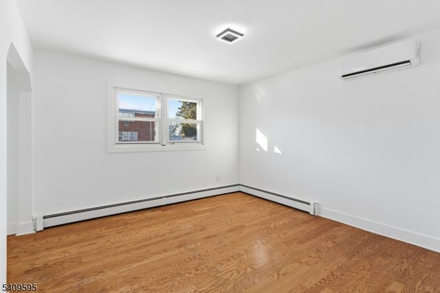 263 E 25Th St, Paterson City, NJ 07514