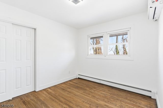 263 E 25Th St, Paterson City, NJ 07514