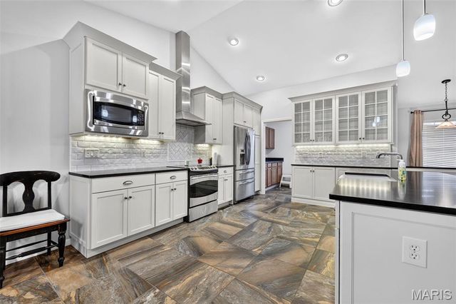 1092 Johanna Drive, Unincorporated, MO 63021