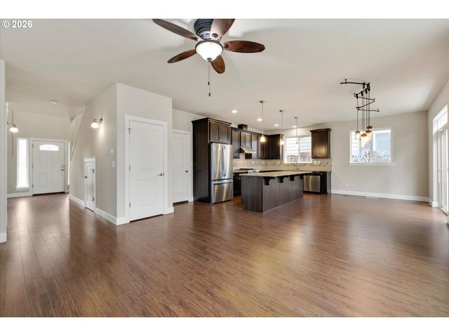20661 Sw PARKER Ct, Beaverton, OR 97078