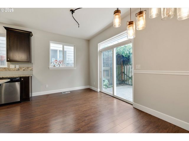 20661 Sw PARKER Ct, Beaverton, OR 97078