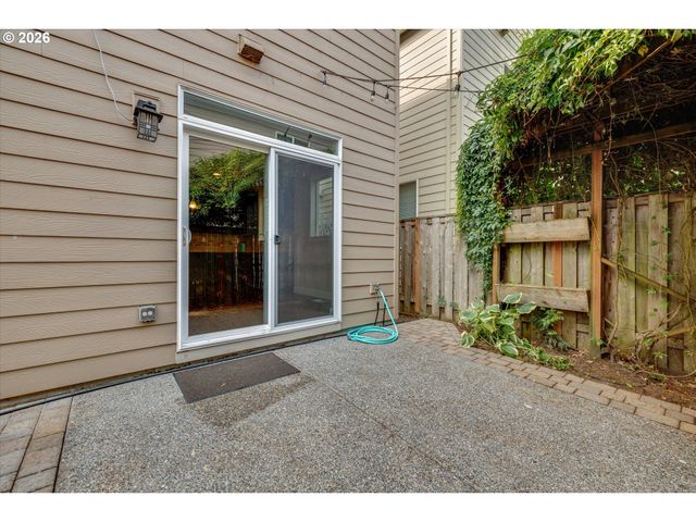 20661 Sw PARKER Ct, Beaverton, OR 97078