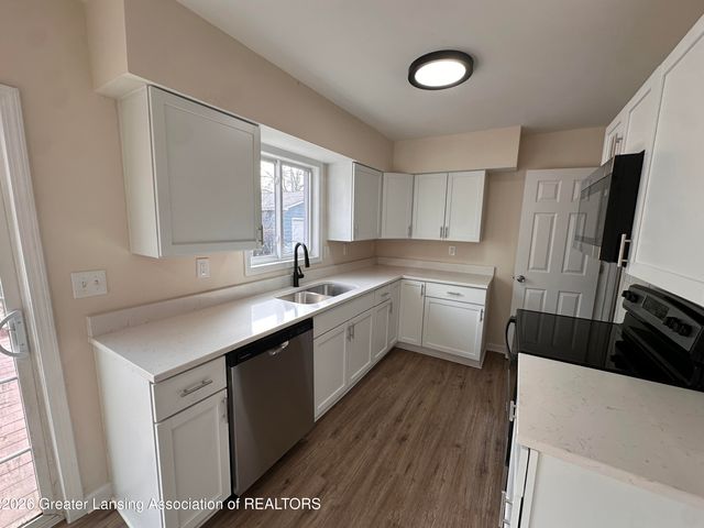 3407 Churchill Avenue, Lansing, MI 48911