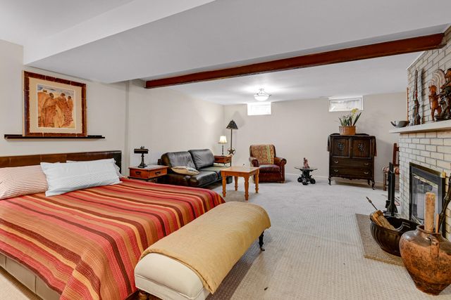 28 Woodland Trail, Ogden Dunes, IN 46368