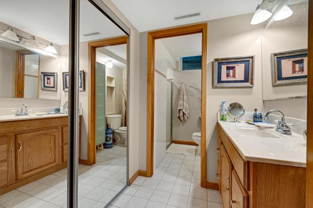 28 Woodland Trail, Ogden Dunes, IN 46368