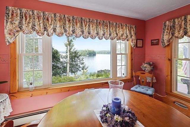 31 Bay View Rd, Webster, MA 01570