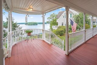 31 Bay View Rd, Webster, MA 01570
