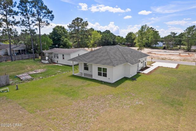 63 E Raphael Road, Defuniak Springs, FL 32433