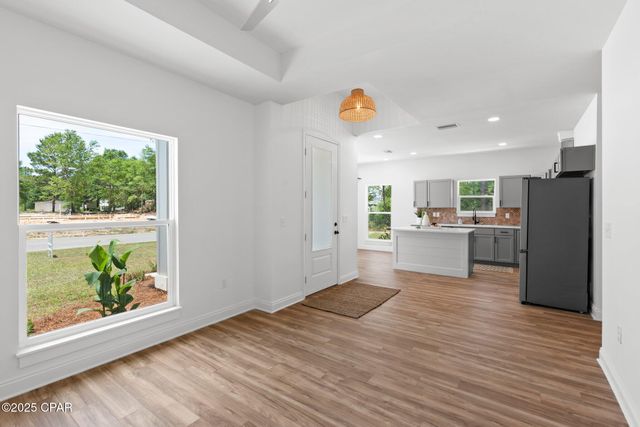 63 E Raphael Road, Defuniak Springs, FL 32433