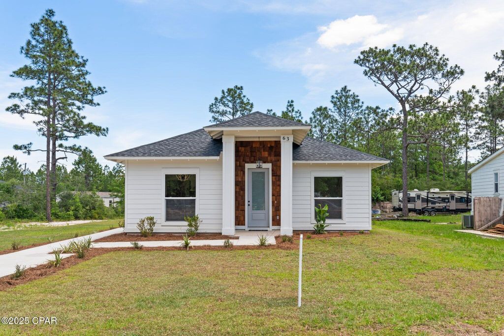 63 E Raphael Road, Defuniak Springs, FL 32433