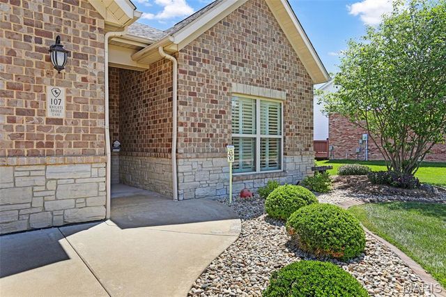 107 Knights Bridge Lane, Edwardsville, IL 62025