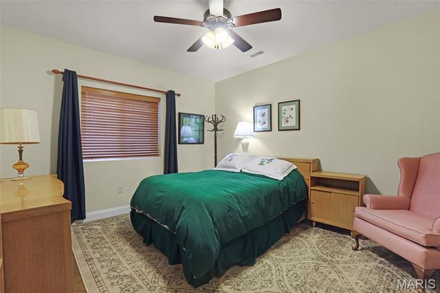 107 Knights Bridge Lane, Edwardsville, IL 62025