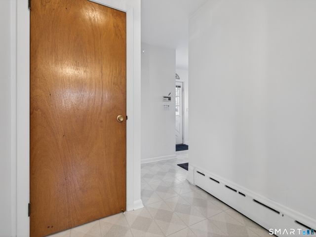 42 Aitchison Drive, New London, CT 06320