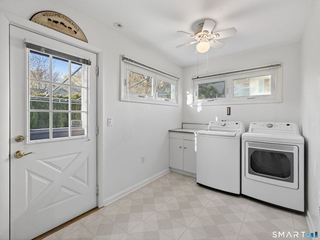 42 Aitchison Drive, New London, CT 06320