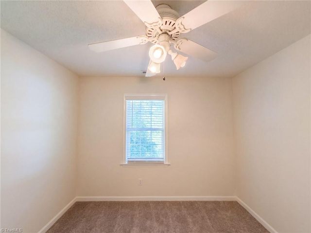 3888 Courtland Circle, Thomasville, NC 27360