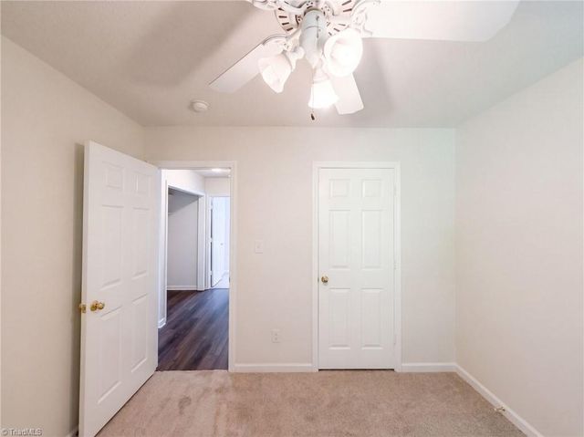 3888 Courtland Circle, Thomasville, NC 27360