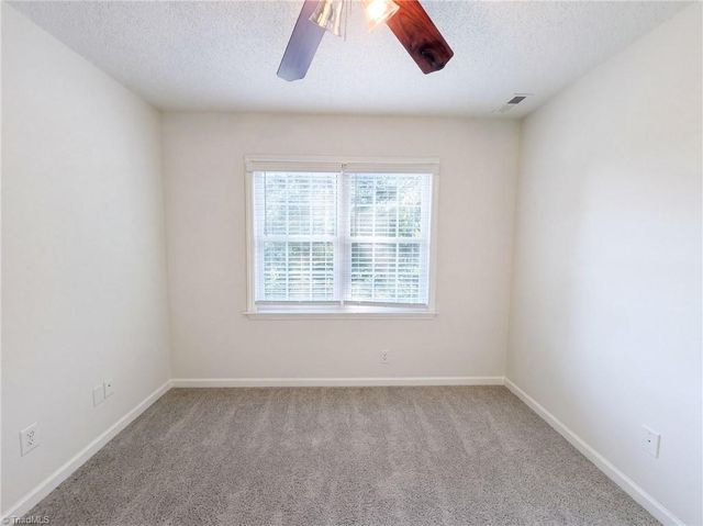 3888 Courtland Circle, Thomasville, NC 27360