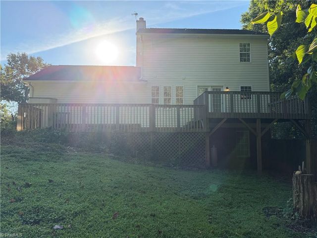3888 Courtland Circle, Thomasville, NC 27360