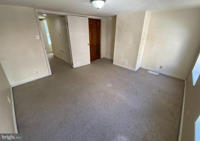 4450 BAKER ST, Philadelphia, PA 19127