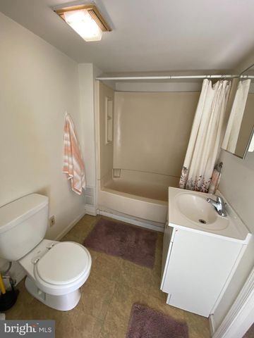 4450 BAKER ST, Philadelphia, PA 19127