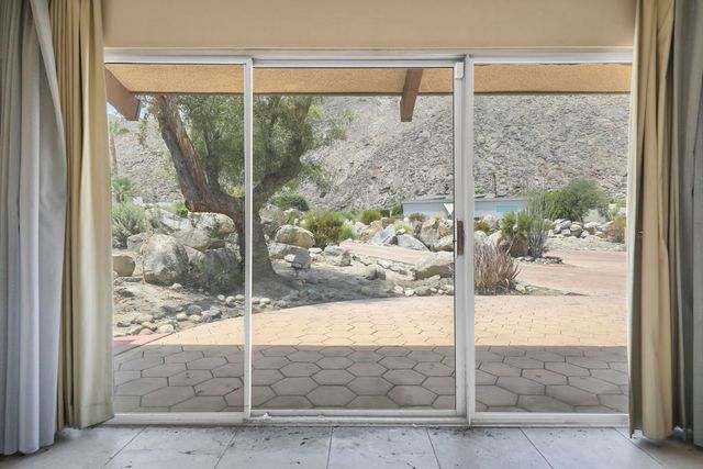 770 S La Mirada Road, Palm Springs, CA 92264