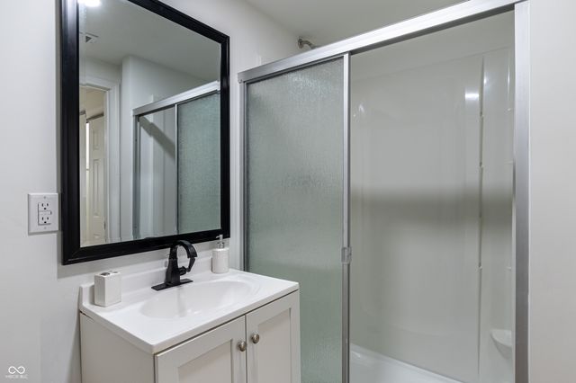 1037 W 30th Street, Indianapolis, IN 46208