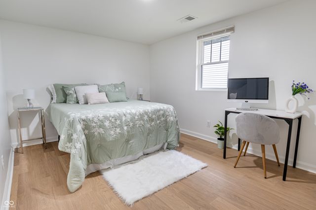 1037 W 30th Street, Indianapolis, IN 46208