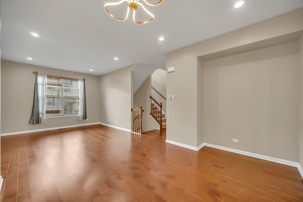 1260 Evergreen Avenue, Des Plaines, IL 60016 — photo 4