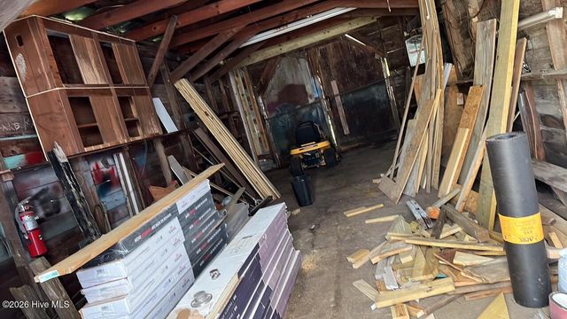 582 Five Mile Road, Richlands, NC 28574