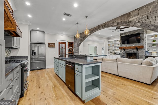 276 Davis Lake Road, Thomaston, GA 30286