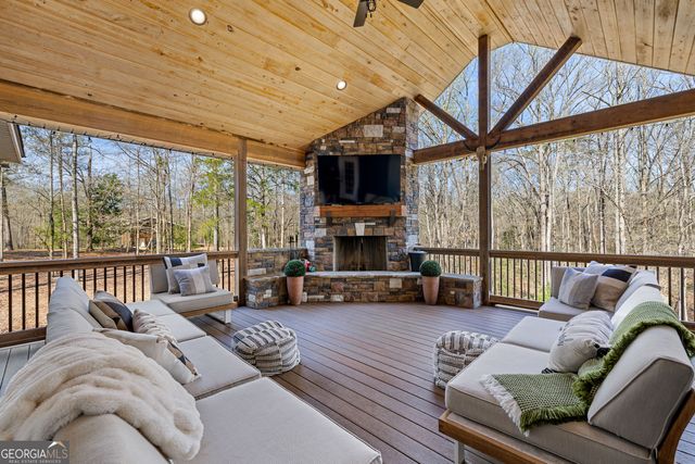 276 Davis Lake Road, Thomaston, GA 30286