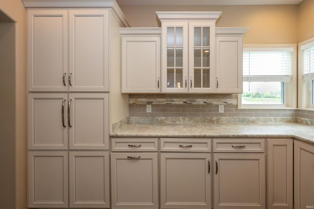 7132 Evansbrook Drive, Fort Wayne, IN 46835