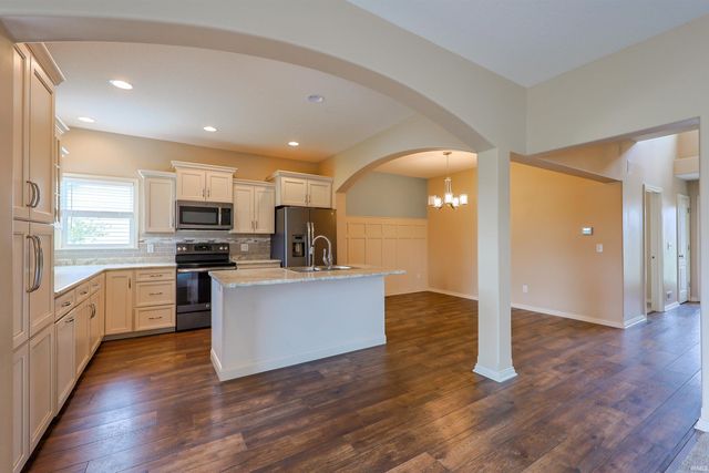 7132 Evansbrook Drive, Fort Wayne, IN 46835