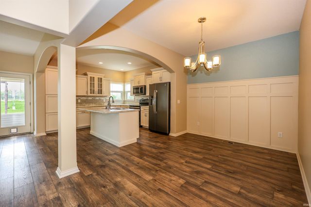 7132 Evansbrook Drive, Fort Wayne, IN 46835