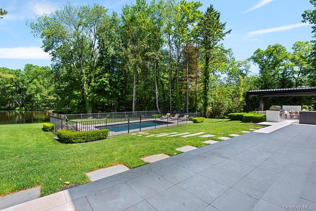 22 Eastview Lane, Old Brookville, NY 11545