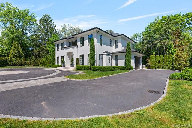 22 Eastview Lane, Old Brookville, NY 11545