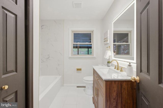 96 SANDY RIDGE RD, Fredericksburg, VA 22405