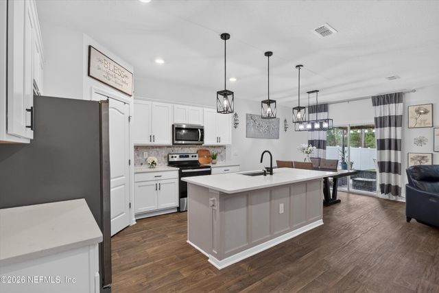 65255 FOREST GLEN Lane, Yulee, FL 32097