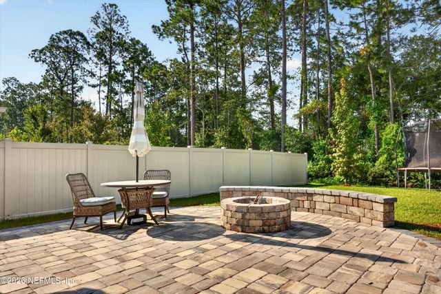 65255 FOREST GLEN Lane, Yulee, FL 32097