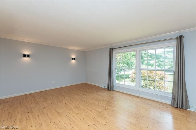 6182 Stafford Drive, North Olmsted, OH 44070