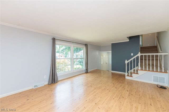 6182 Stafford Drive, North Olmsted, OH 44070
