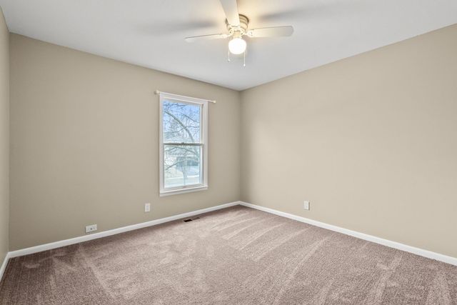 153 SW Camelot Way, Bolingbrook, IL 60440