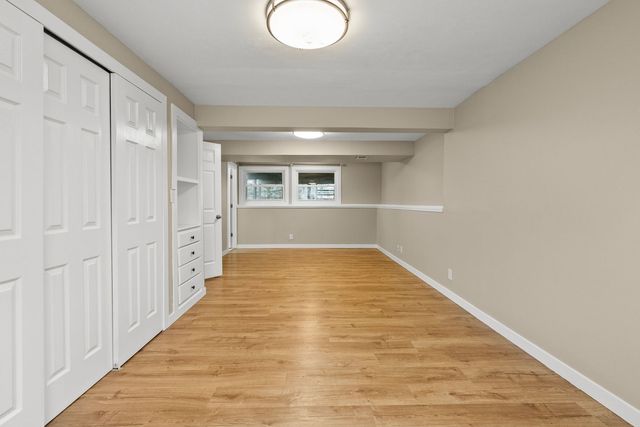 153 SW Camelot Way, Bolingbrook, IL 60440