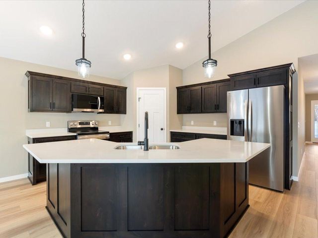 14518 Lynndale Drive, Baxter, MN 56401