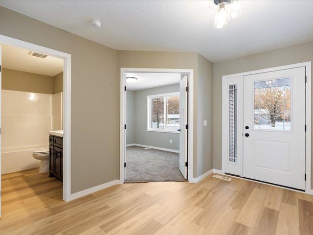 14518 Lynndale Drive, Baxter, MN 56401