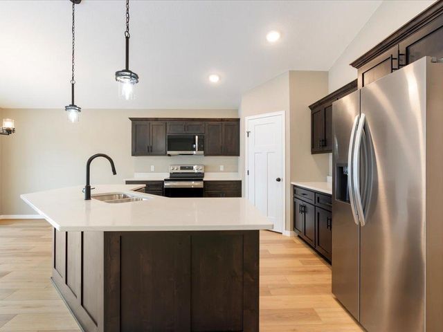 14518 Lynndale Drive, Baxter, MN 56401