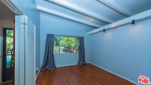 8090 Mulholland Drive, Los Angeles, CA 90046