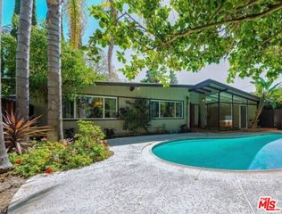 8090 Mulholland Drive, Los Angeles, CA 90046