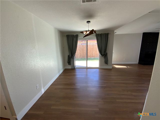 4725 Hartrick Bluff Road, Temple, TX 76502