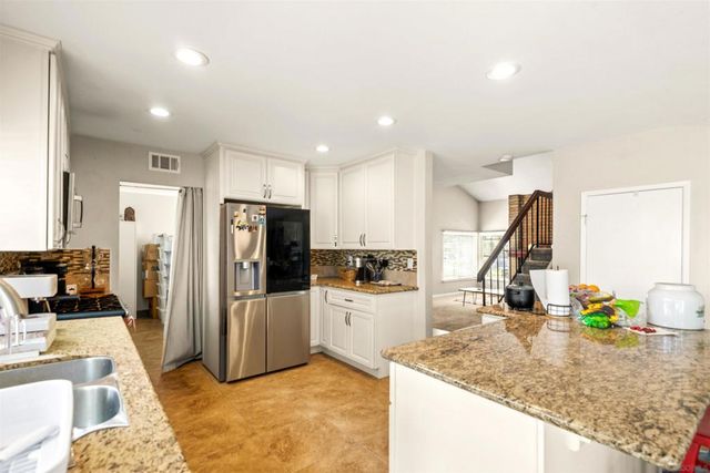 625 E J, Chula Vista, CA 91910